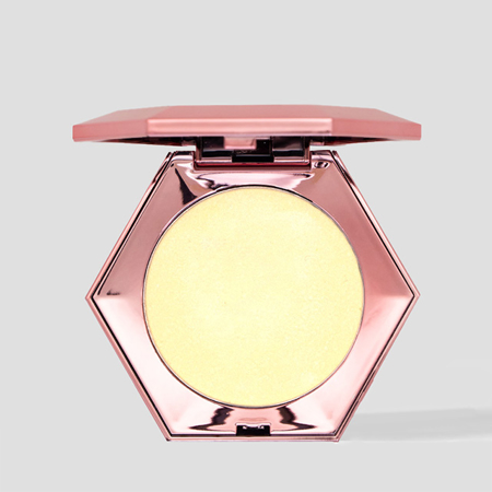 Imagen de POLVO ILUMINADOR DE DIAMANTE SHINE